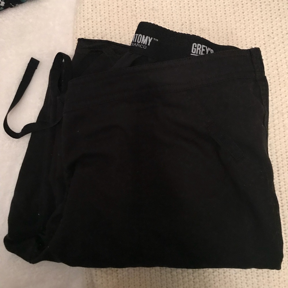 2 pairs greys anatomy large scrub bottoms
